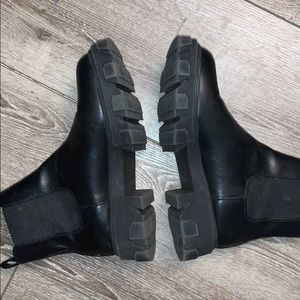 Urban Outfitters Chinky Boot